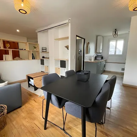 In Near 24 Circuit Apartman *