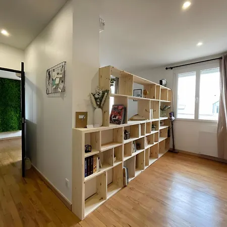 In Near 24 Circuit Apartman *